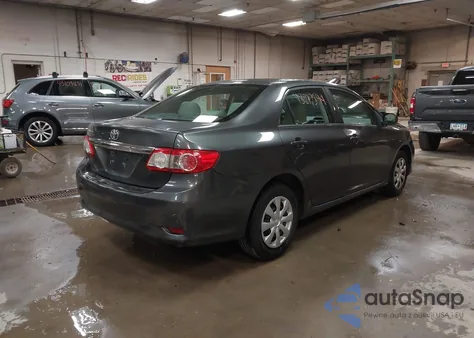 2013 Toyota Corolla L z USA, uszkodzony, nr VIN 2T1BU4EE6DC094518